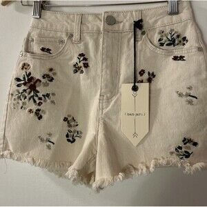 Ban Jara Embroidered Shorts Cream High Rise Frayed Hem Button Closure. Size 1/24